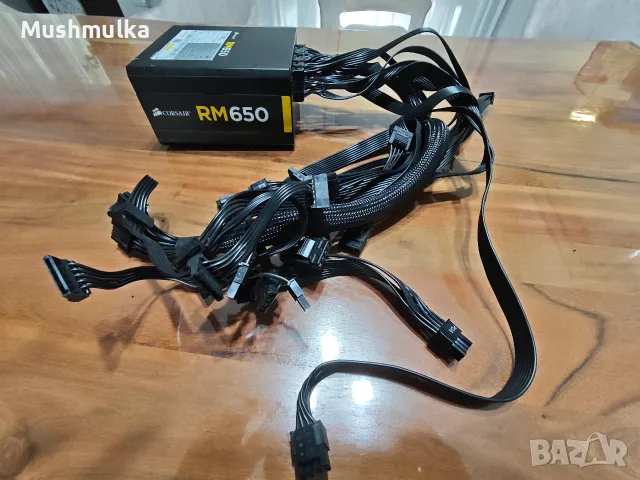 Продавам работещо захранване Corsair RM650 (80 Plus Gold)