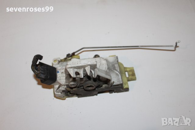 Брава врата предна дясна Форд Фокус 1 1.8tdci 90 Ford Focus 2000 хечбек с патрон без ключ, снимка 3 - Части - 42501273