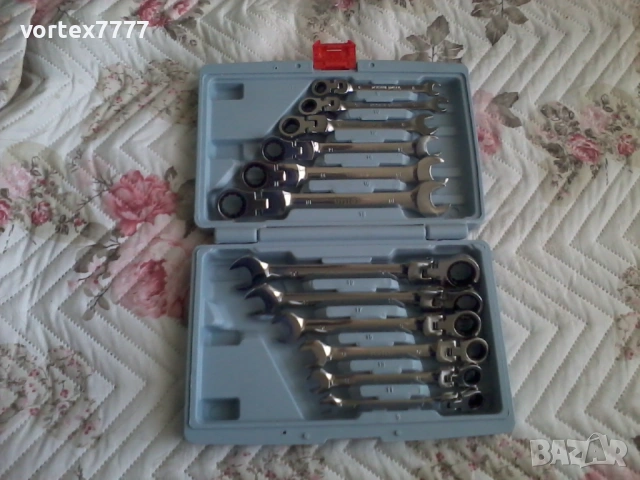 Комплект звездогаечни с тресчотка 12 бр.