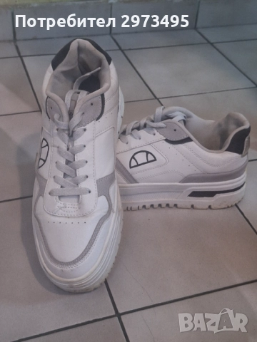 Продавам маратонки ellesse