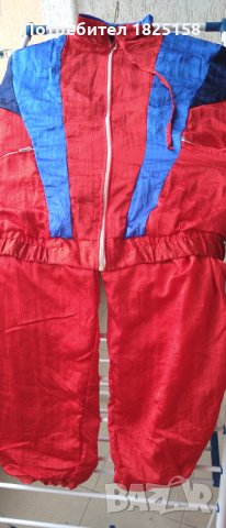 Спортен комплект, снимка 4 - Спортни дрехи, екипи - 34795362