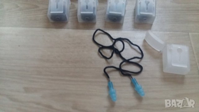 АНТИФОНИ-ТАПИ ЗА УШИ