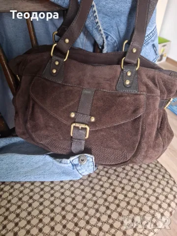 Дамска кожена чанта от говежди велур, снимка 4 - Чанти - 49257716