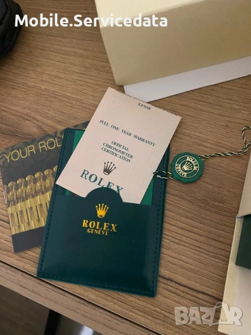 Rolex Submariner Hulk  – кутия + сертификат – перфектно състояние, снимка 7 - Мъжки - 53224732