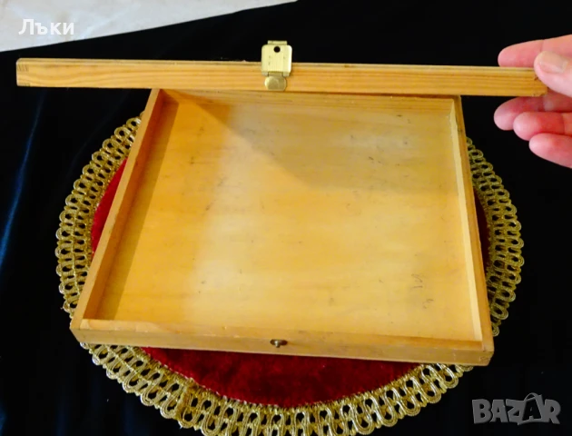 Дървена кутия от шоколадови бонбони Asbach Uralt. , снимка 7 - Антикварни и старинни предмети - 51183661