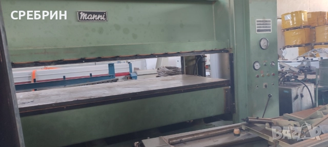 Топла хидравлична преса 2500/1300 с 6 цилиндри, снимка 5 - Други машини и части - 51939887