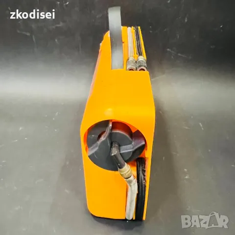 Компресор за кола 180W, снимка 2 - Аксесоари и консумативи - 50375817