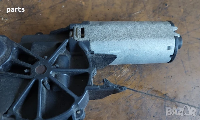 Моторче Задна Чистачка Ауди A3 8L (Има строшено краче) (2)
- VW Голф 4
- 8L0955711A, снимка 6 - Части - 50650093