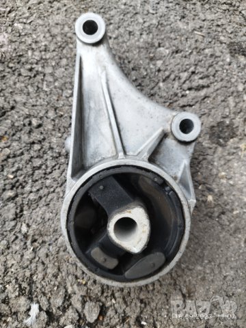 Тампон двигател Opel Astra H 2006 г 1.6  V05456, снимка 2 - Аксесоари и консумативи - 42210623