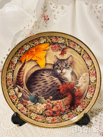 порцеланова чиния за стена 