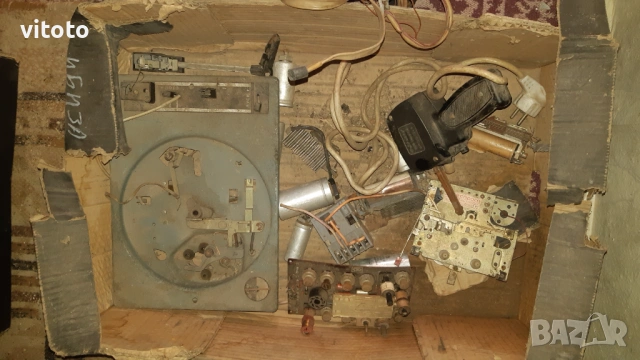 Стара електроника, снимка 2 - Антикварни и старинни предмети - 53444375