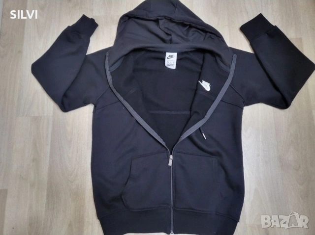 Nike Tech Fleece ново ,Размер М Цена: 130лв., снимка 4 - Спортни екипи - 52682419