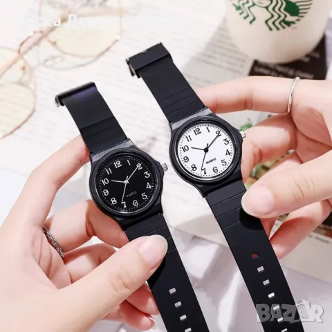 Кварцов дамски часовник със силиконова каишка – Ежедневен стил и практичност, снимка 3 - Дамски - 49970305