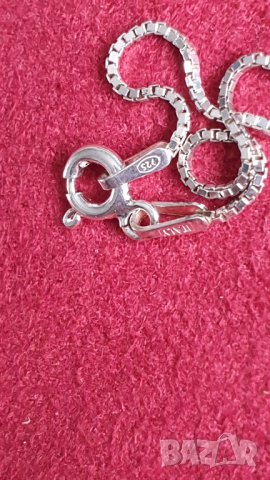 Кехлибарена висулка със сребърен обков и сребърна верижка, снимка 3 - Колиета, медальони, синджири - 44261777