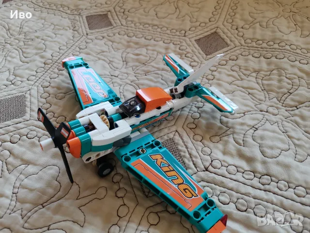 LEGO Technic Състезателен самолет - 42117 и LEGO Technic Ратрак - 42148., снимка 3 - Конструктори - 55898970