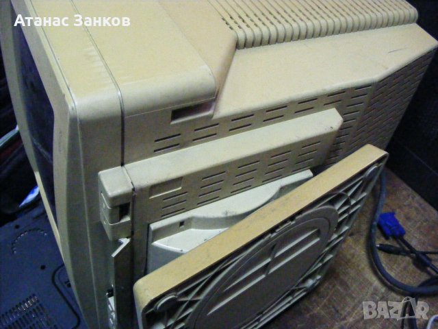Монитор Compaq 443-P 1994 година, снимка 8 - Монитори - 39405356