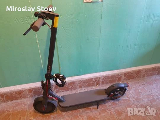 Продвавам електрическа тротинетка Xiaomi Mi Scooter 4