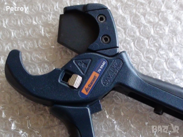 Garant - MADE IN GERMANY - ЧИСТО НОВИ Profi Ножици за Маркучи и PVC материали до 28 mm диаметър !!!!, снимка 5 - Клещи - 49308142