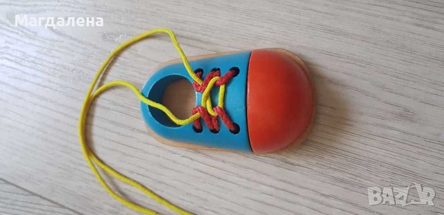 Дървена обувка с връзки за завързване, снимка 5 - Образователни игри - 41911082