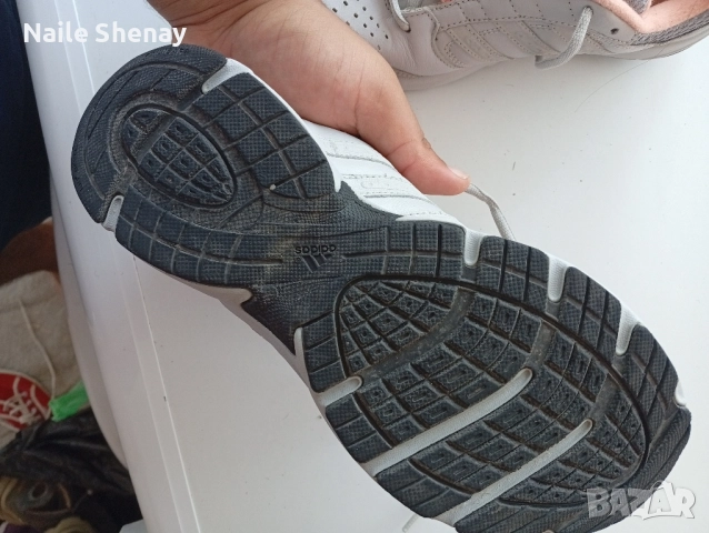 Оригинално маратонки Адидас! Супер запазени, снимка 4 - Маратонки - 51643461