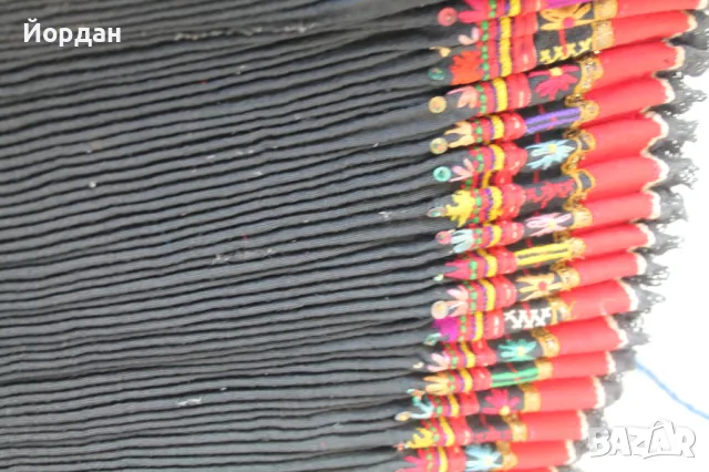 Детска вълнена престилка/пищимал за народна носия, снимка 10 - Антикварни и старинни предмети - 50130872