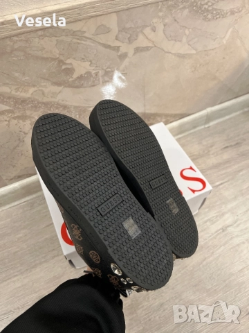 Сникърси Guess, снимка 8 - Маратонки - 52356443