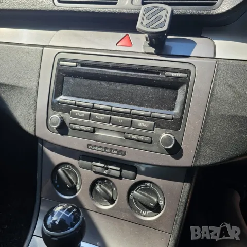 Пасат Б6 1.9 дизел 105кс БКЦ. черен на ЧАСТИ (Passat B6 BKC cheren na chasti)
• Имами с ляв волан, снимка 14 - Части - 50314047