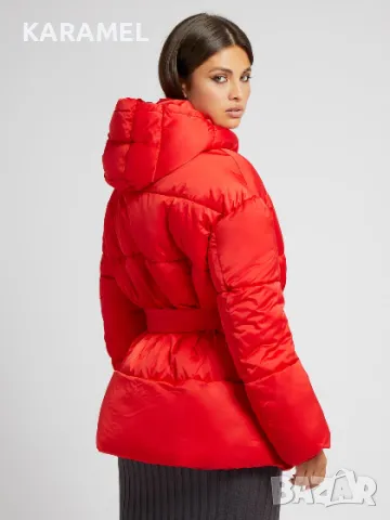 GUESS Много дебело зимно яке, M/L