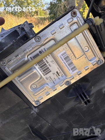Оригинален ксенонов фар за VW Touareg 7L, снимка 4 - Части - 56010156
