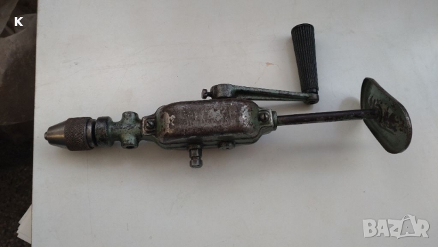 продавам ръчна дрелка 