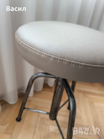 Бар стол на винт, снимка 5 - Столове - 51837550