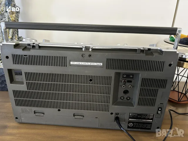 Hitachi TRK-8290E Ретро Радиокасетофон Boombox от 80-те, снимка 5 - Радиокасетофони, транзистори - 56235111