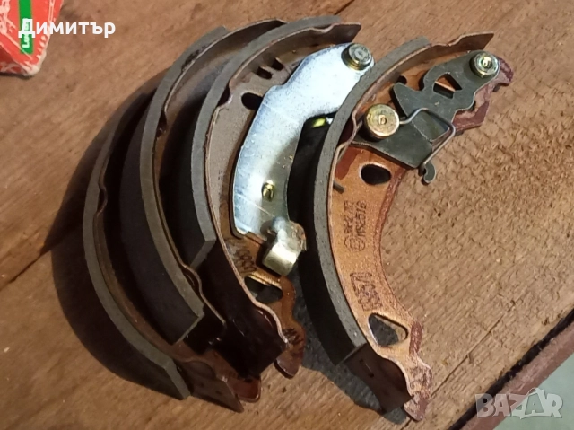 Нови челюсти за спирачки за Daihatsu GS8648, снимка 2 - Части - 52242737