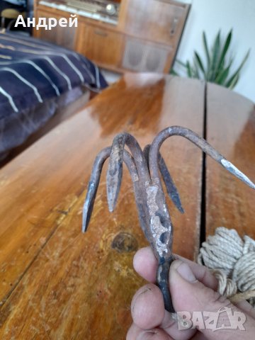 Стара метална кука, снимка 3 - Други ценни предмети - 44295630