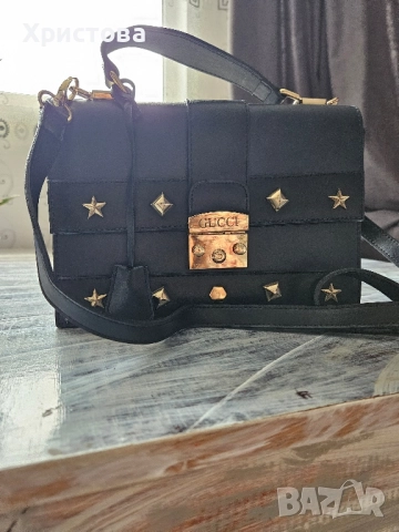 Дамска чанта GUCCI , снимка 2 - Чанти - 52479510