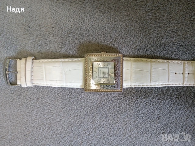 Часовник Paris Hilton, снимка 5 - Дамски - 52315612