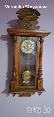 Стенен часовник