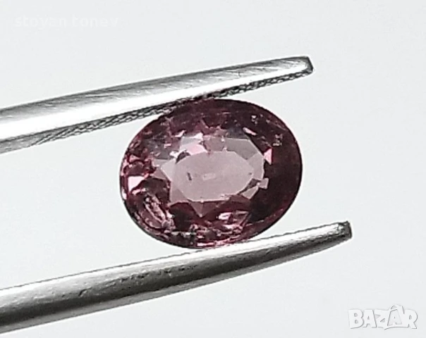 Рядък гранат с шеметна промяна на цвета 1.29кт.! Сертифициран! Нов!, снимка 12 - Други - 50651900