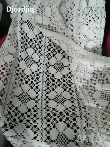 Голяма плетена покривка