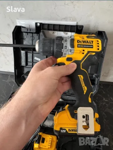 Акумулаторен ударен винтоверт DeWalt 2 акумулатора, снимка 6 - Винтоверти - 55857559