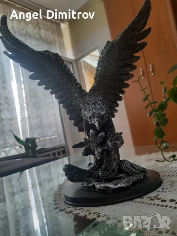 Продавам статуетка на орел/орлица за подарък юбилей и други, снимка 2 - Статуетки - 51049298