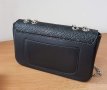 Черна чанта Guess  код IM204, снимка 3