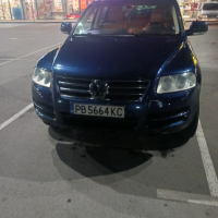 VW Touareg , снимка 7 - Автомобили и джипове - 44605271