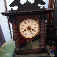 Часовници - стенен и настолен Юнгханс будилник, снимка 1 - Други - 42457329