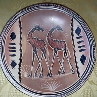 Три керамични чинии ръчно гравирани, снимка 7 - Декорация за дома - 40969800