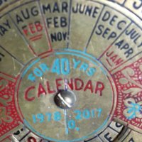 Месингов календар, снимка 3 - Антикварни и старинни предмети - 40877399