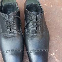 Елегантни мъжки обувки с връзки,

изработени са от естествена кожа,

, снимка 1 - Официални обувки - 42326388