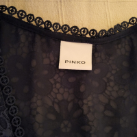 Тъмносиня дантелена рокля на PINCO р-р 38, снимка 2 - Рокли - 44655167