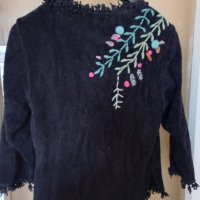 Ръчно бродирана блуза , снимка 2 - Блузи с дълъг ръкав и пуловери - 34173915