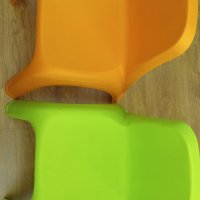 Две детски столчета – ярко зелено и ярко оранжево, снимка 1 - Други - 39659542